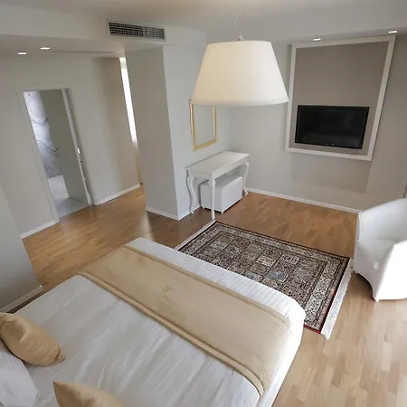 Hotel Bulqiza 4*