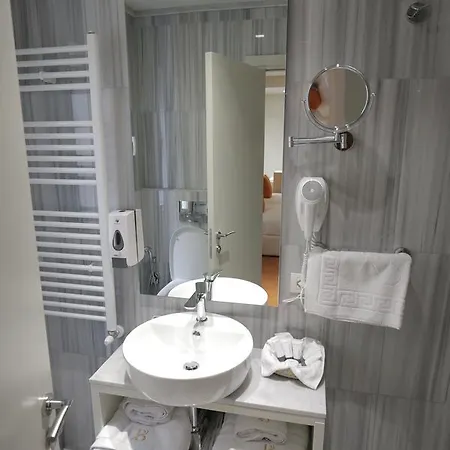 Hotel Bulqiza 4*